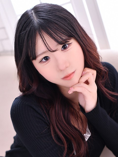 愛沢 るなプロフィール写真2